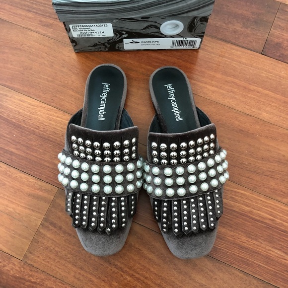 Jeffrey Campbell Ravis Velvet Mule - Picture 2 of 7